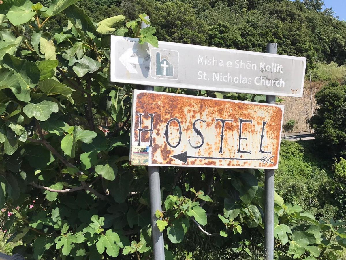 Shotgun Hostel & Guesthouse Vuno Bagian luar foto